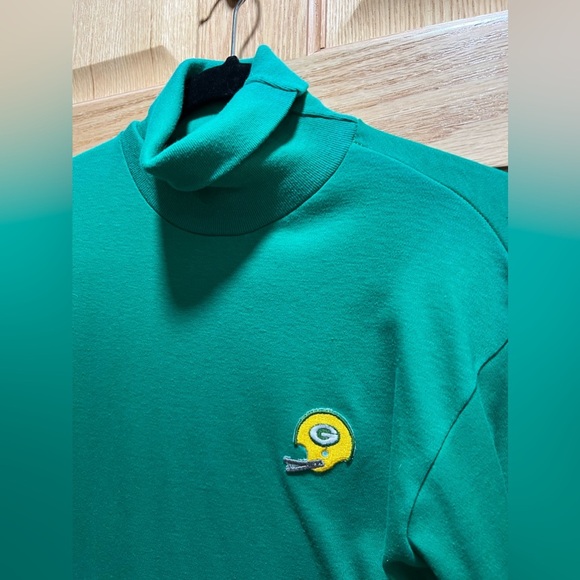 Women’s XL Super Vintage Green Bay Packers Embroidered Helmet Logo 7 Turtleneck - Picture 2 of 5